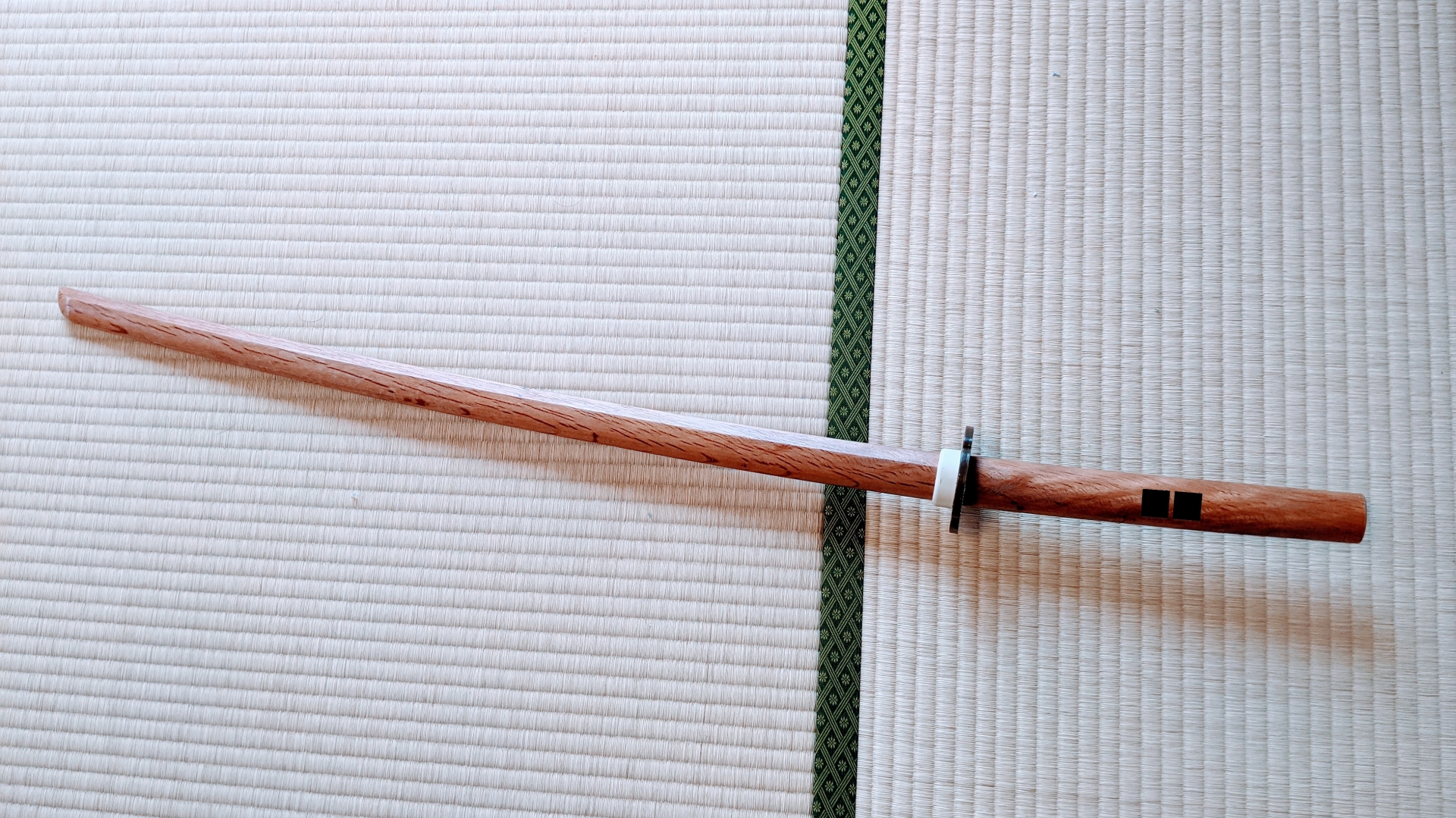 かっこいい木刀 – 素振り用木刀 – UDMETF